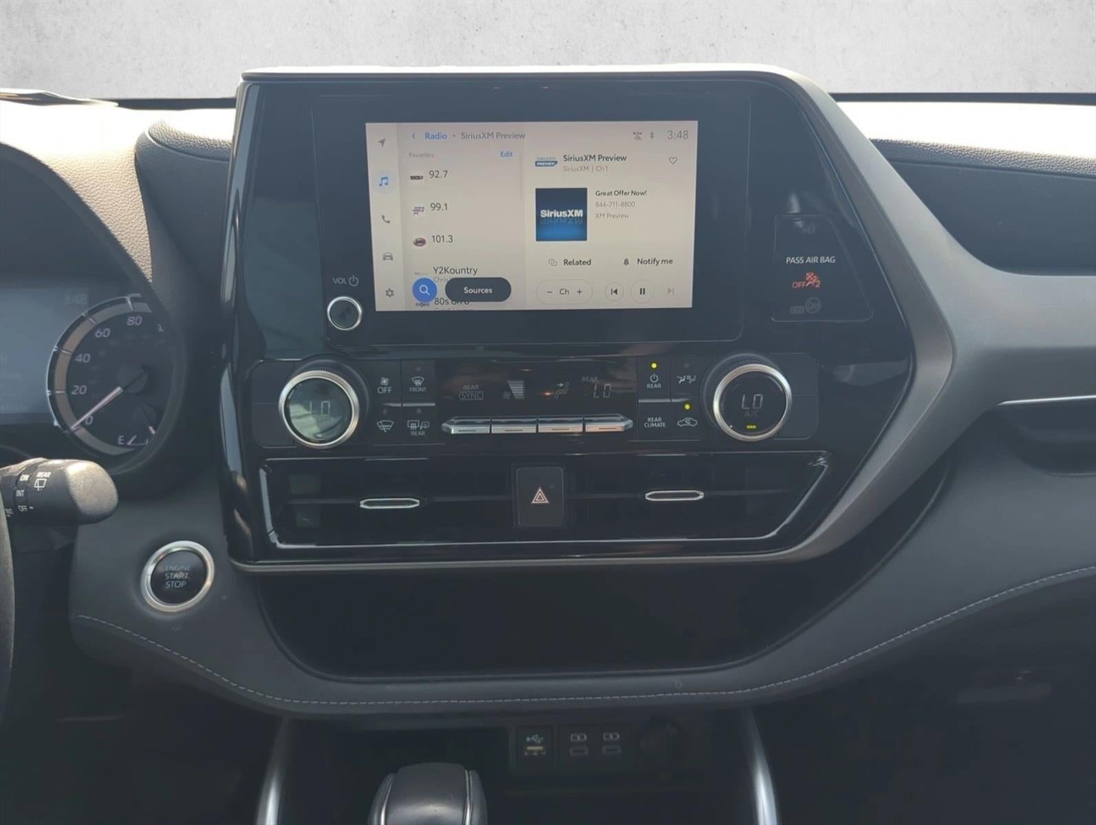 2024 Toyota Highlander LE