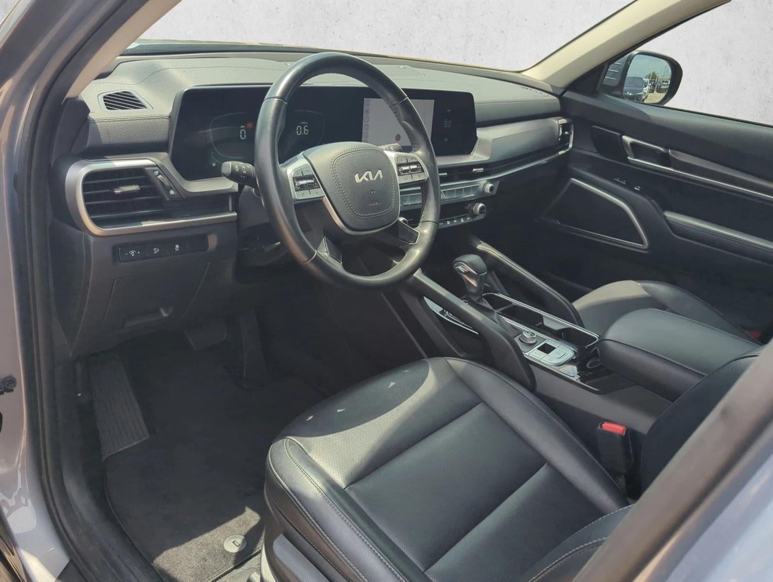 2023 Kia Telluride LX