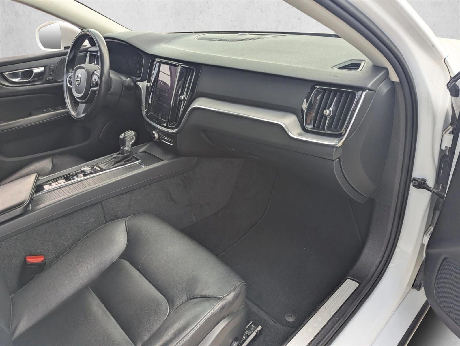 2020 Volvo S60 Momentum