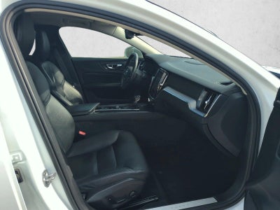 2020 Volvo S60 Momentum