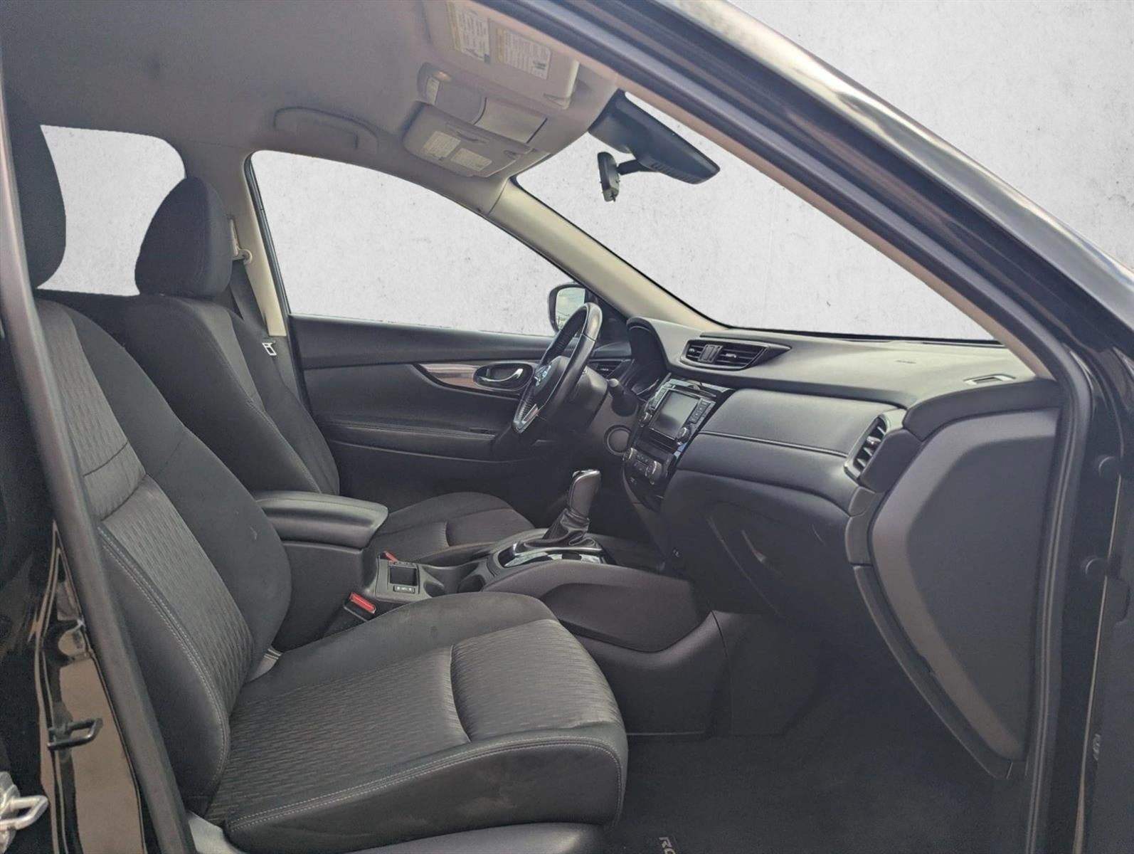 2020 Nissan Rogue SV FWD