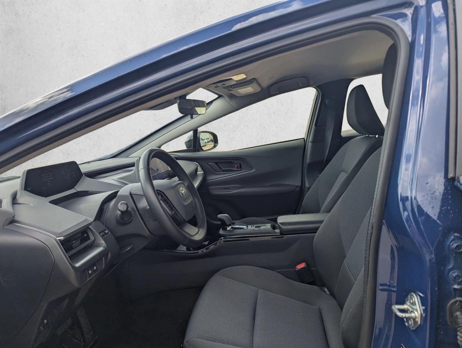 2025 Toyota Prius LE