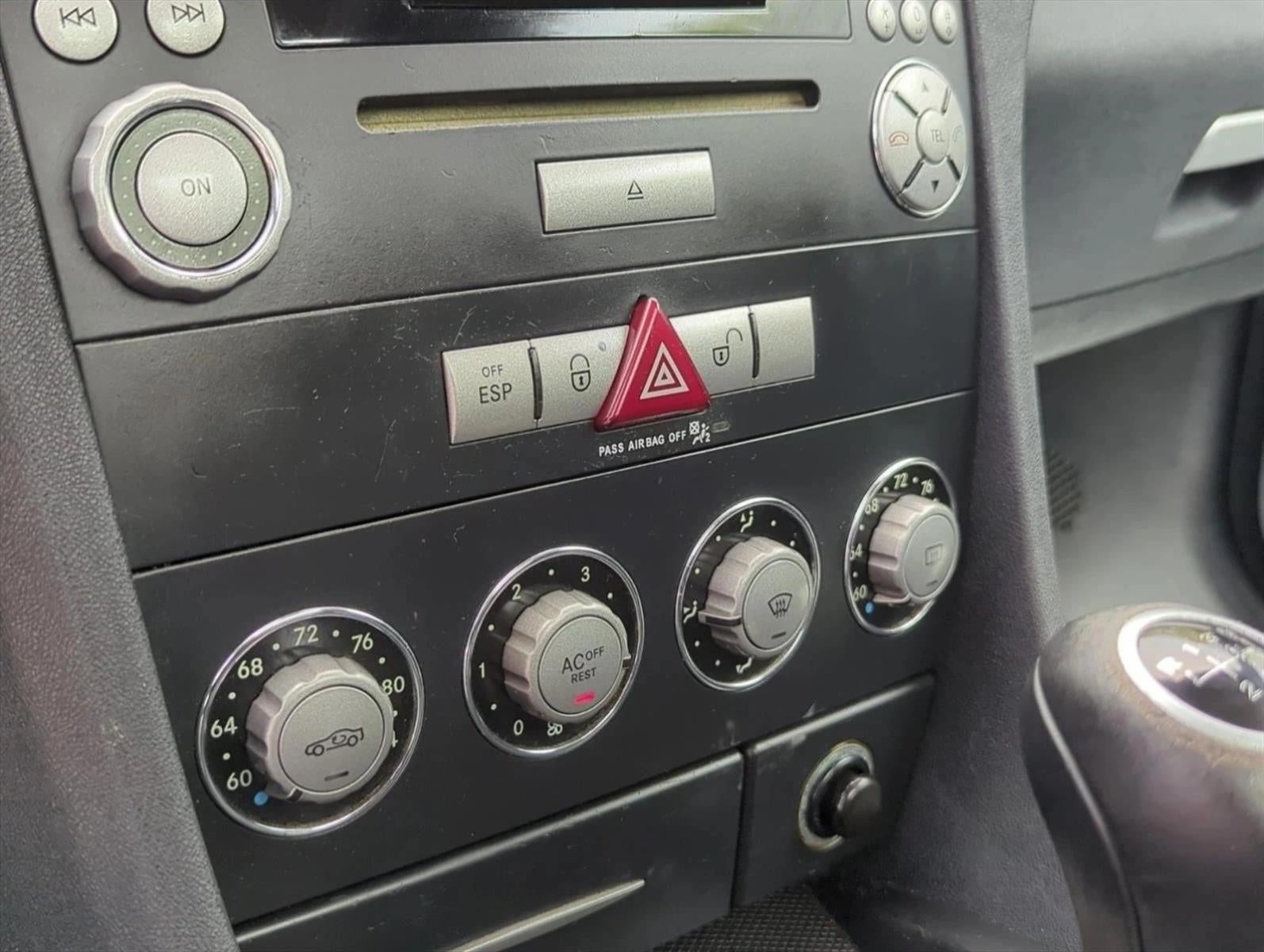 2005 Mercedes-Benz SLK Base