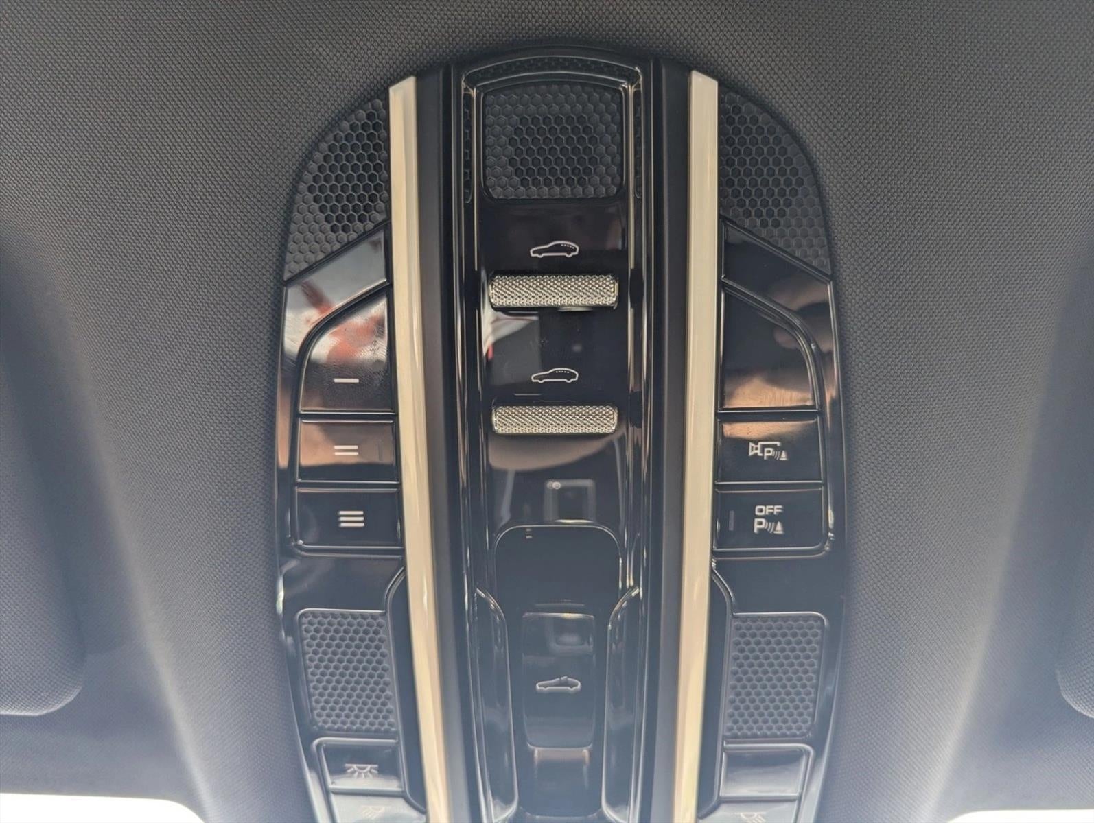 2017 Porsche Panamera 4S