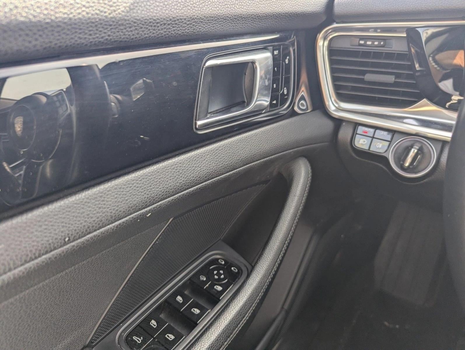 2017 Porsche Panamera 4S