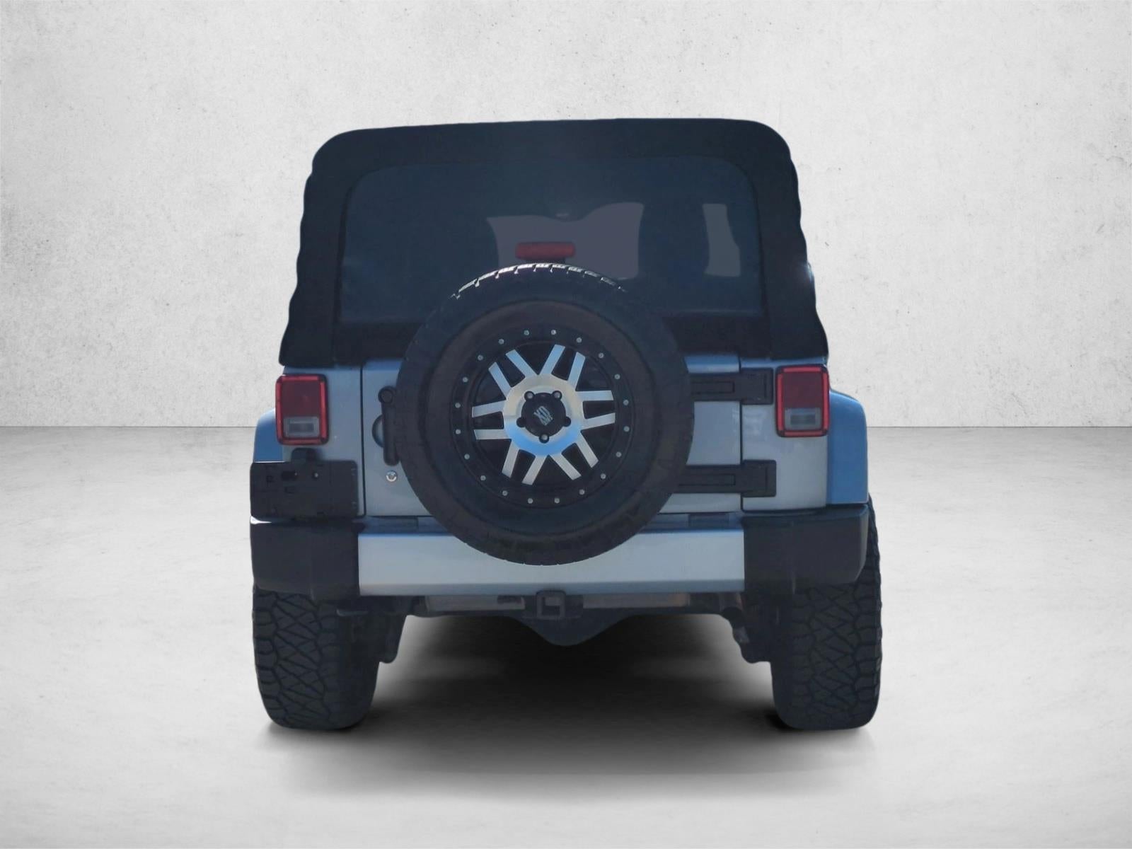 2015 Jeep Wrangler Unlimited 4WD 4dr Sahara