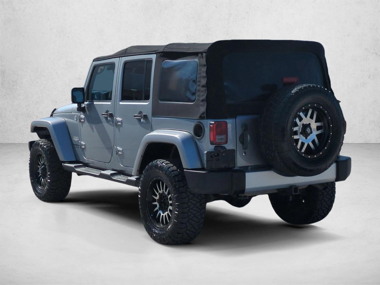 2015 Jeep Wrangler Unlimited 4WD 4dr Sahara