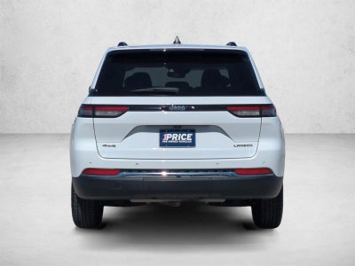 2022 Jeep Grand Cherokee Laredo 4x4