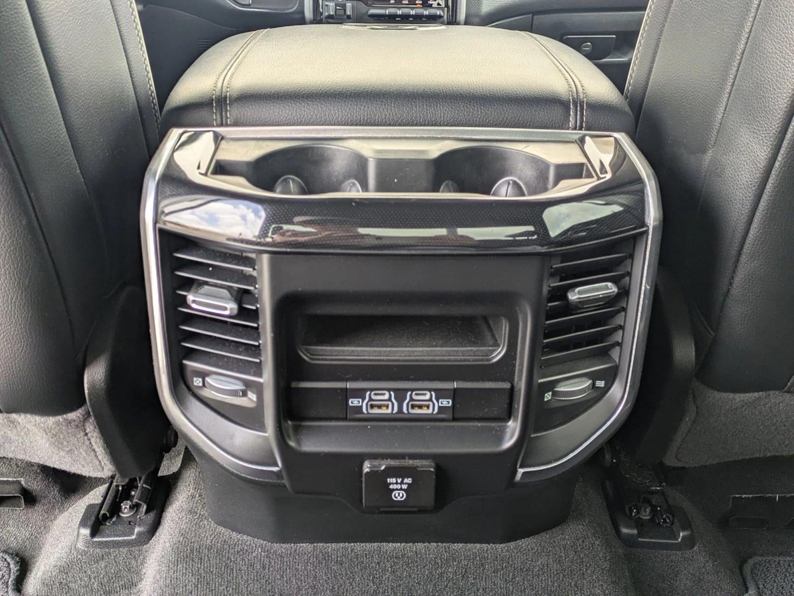 2022 RAM 1500 Laramie 4x2 Crew Cab 5'7" Box
