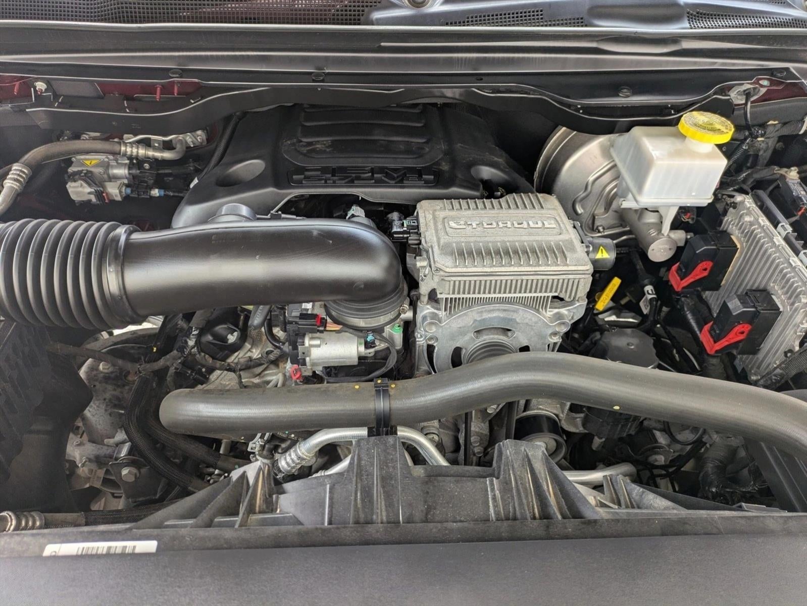 2022 RAM 1500 Laramie 4x2 Crew Cab 5'7" Box