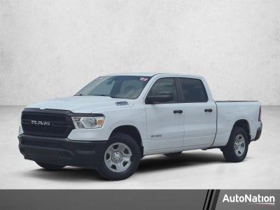 2022 RAM 1500 Tradesman 4x4 Crew Cab 6'4" Box