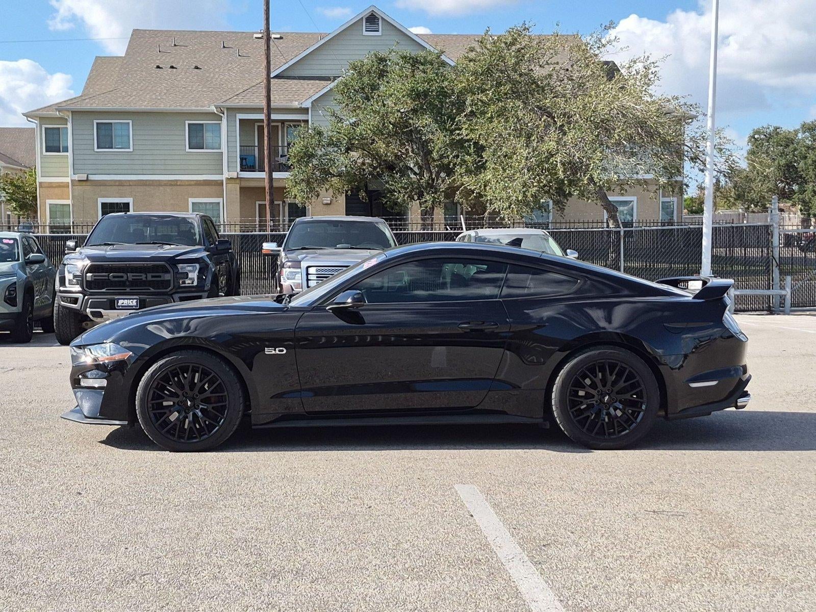 2022 Ford Mustang GT Premium Fastback