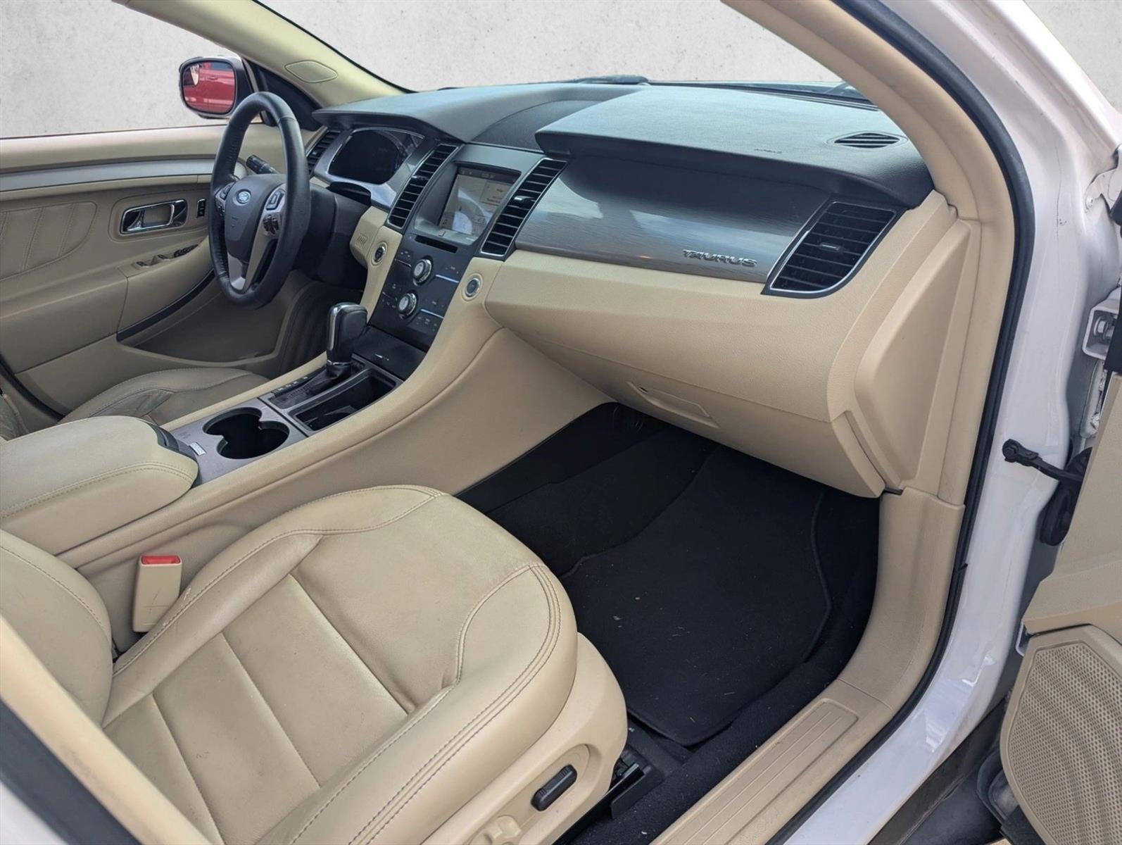 2018 Ford Taurus SEL FWD