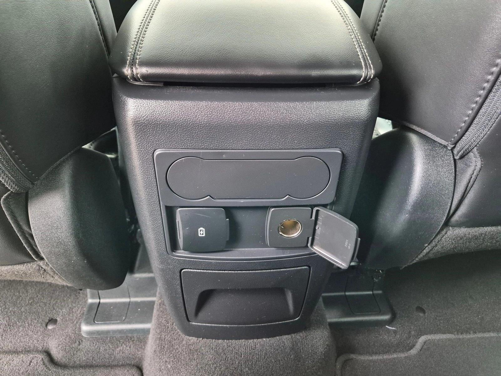 2024 Ford Explorer XLT RWD
