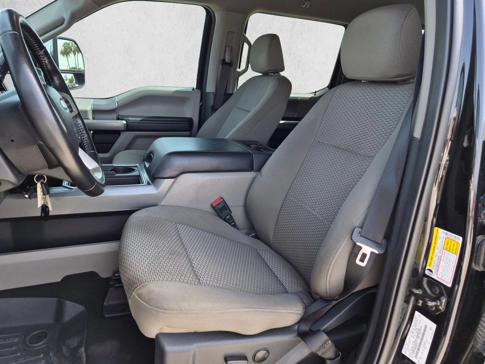 2022 Ford Super Duty F-250 SRW XLT 4WD Crew Cab 6.75' Box