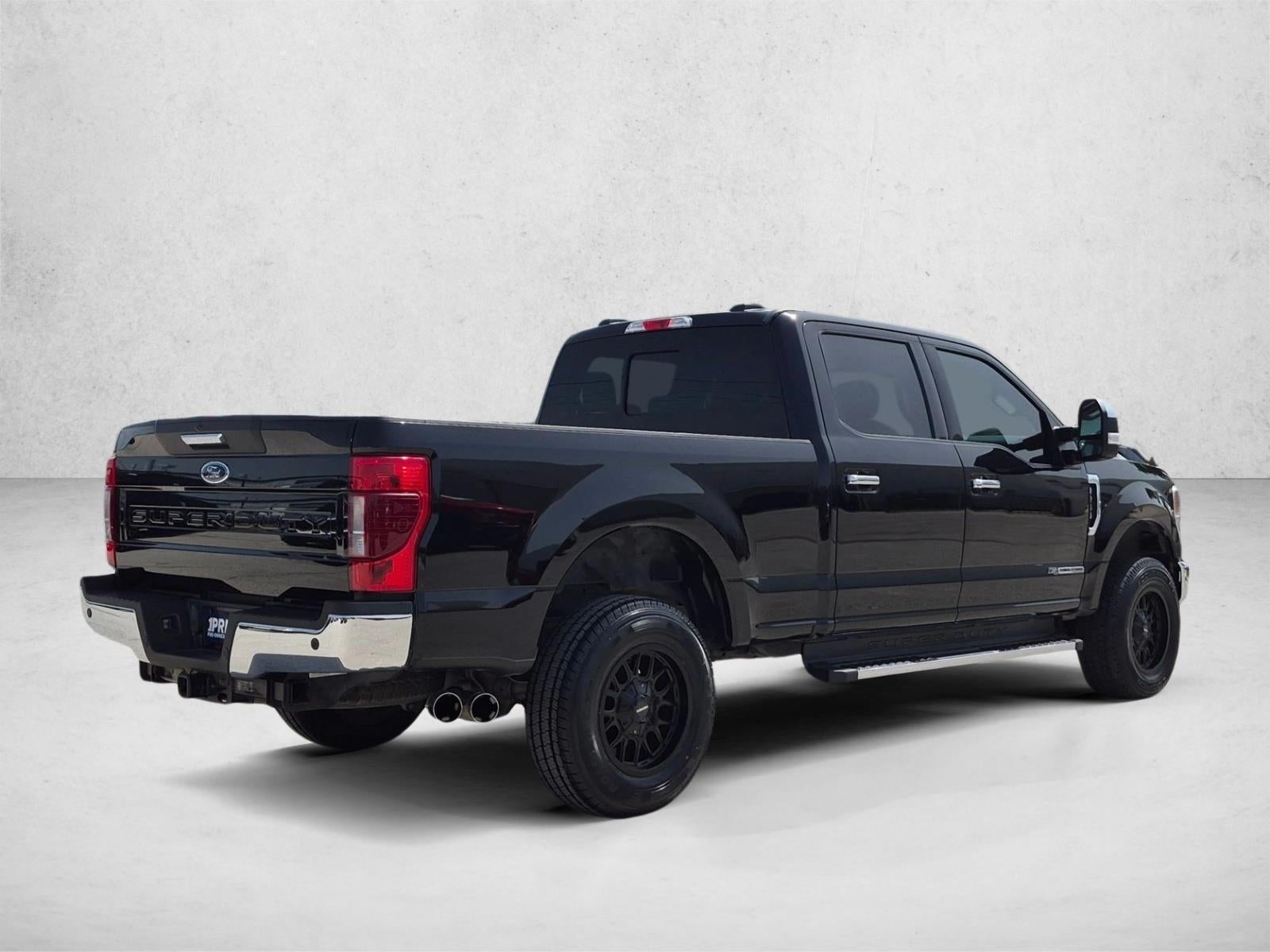 2022 Ford Super Duty F-250 SRW XLT 4WD Crew Cab 6.75' Box