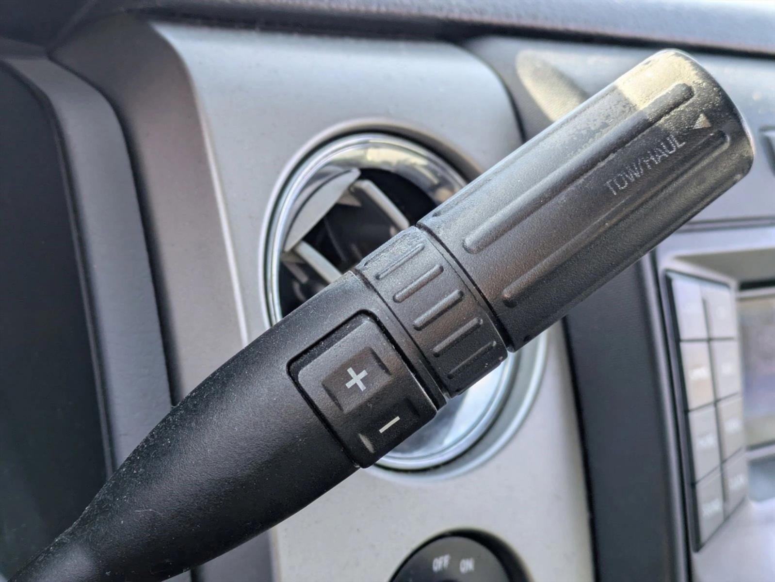 2013 Ford F-150 2WD SuperCrew 5-1/2 Ft Box XLT