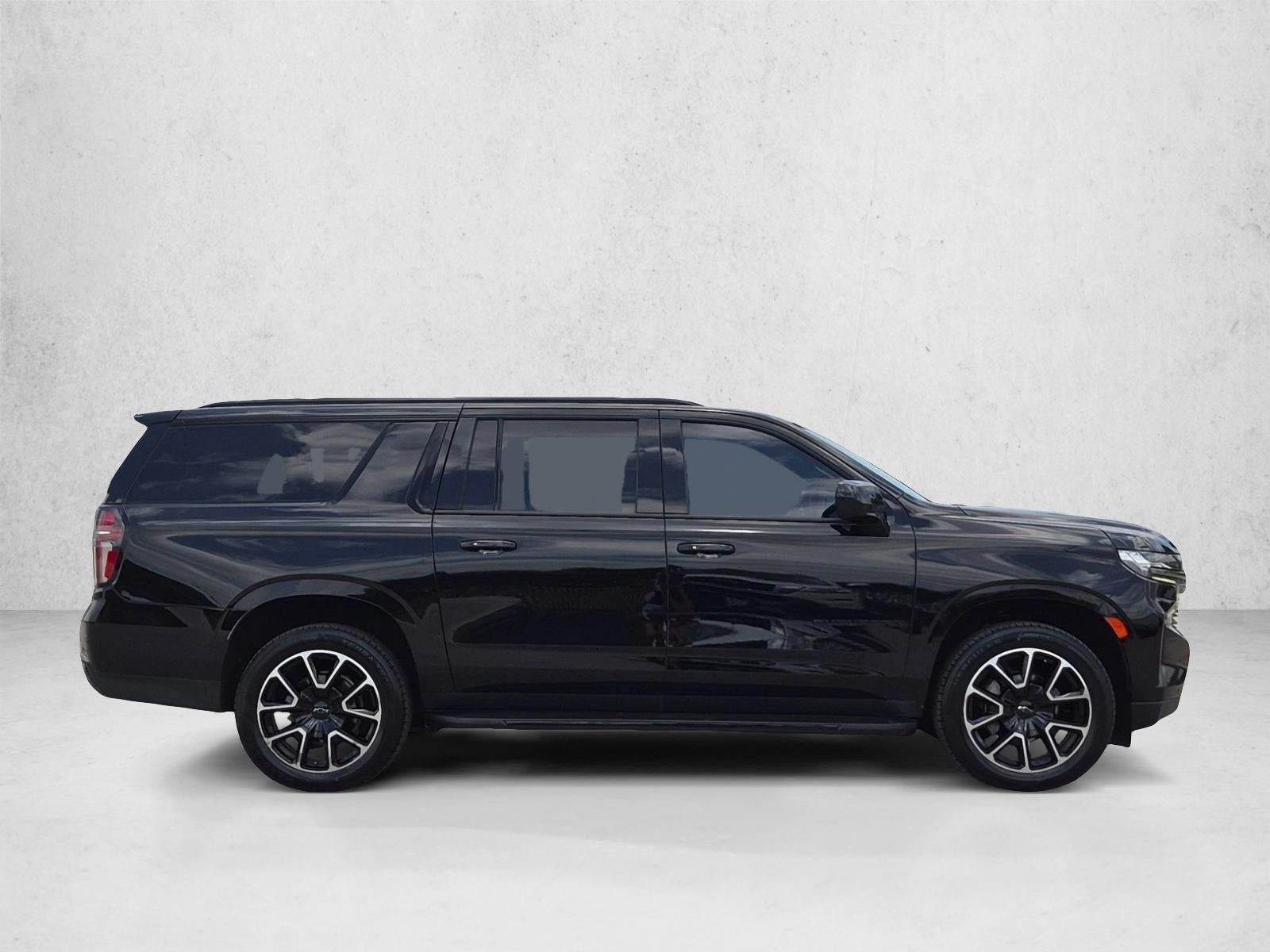 2022 Chevrolet Suburban 2WD RST