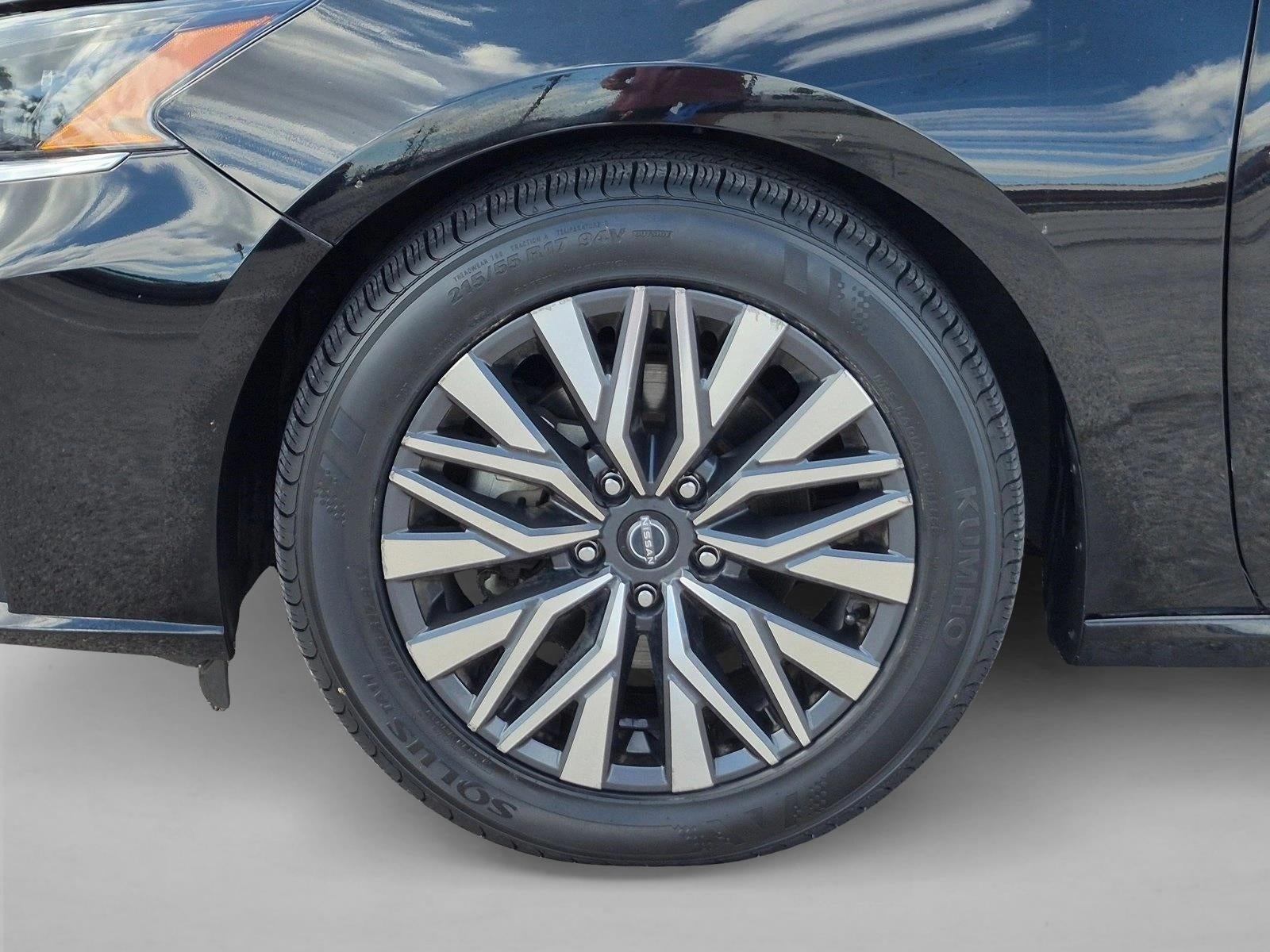 2024 Nissan Altima 2.5 SV Sedan