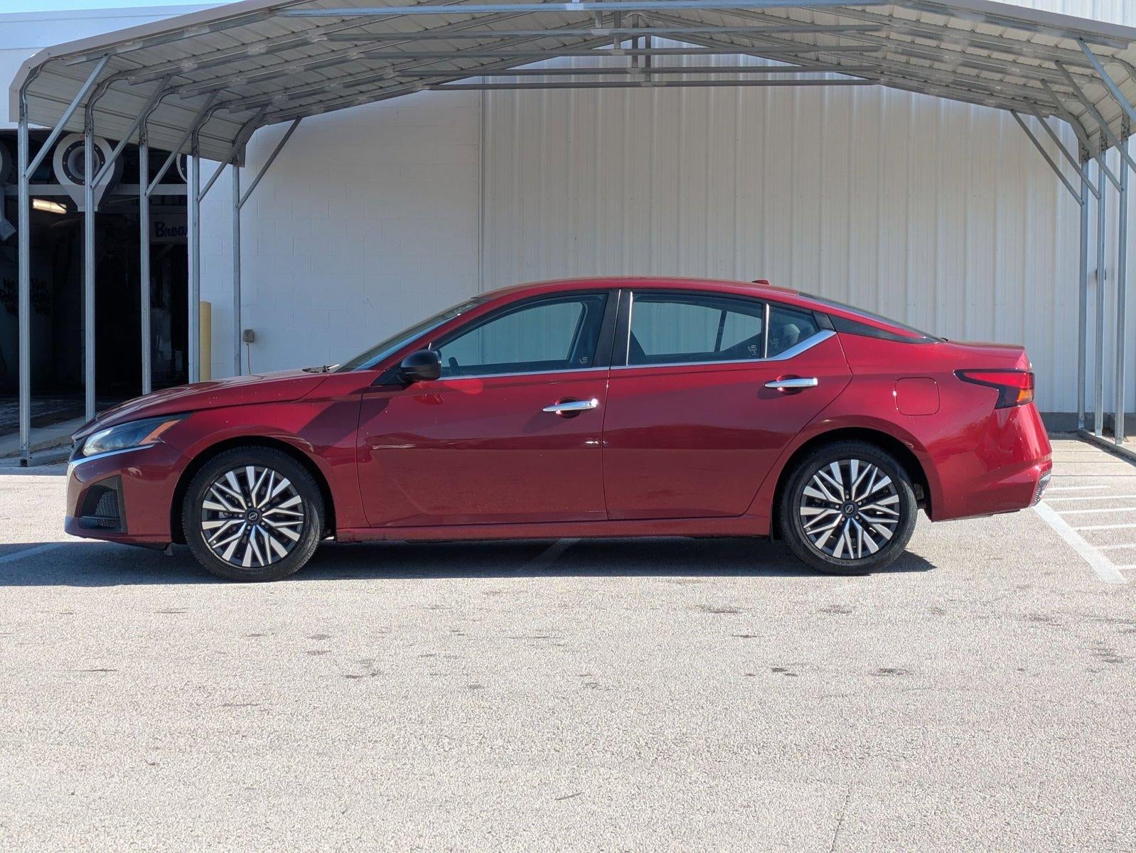 2024 Nissan Altima 2.5 SV Sedan