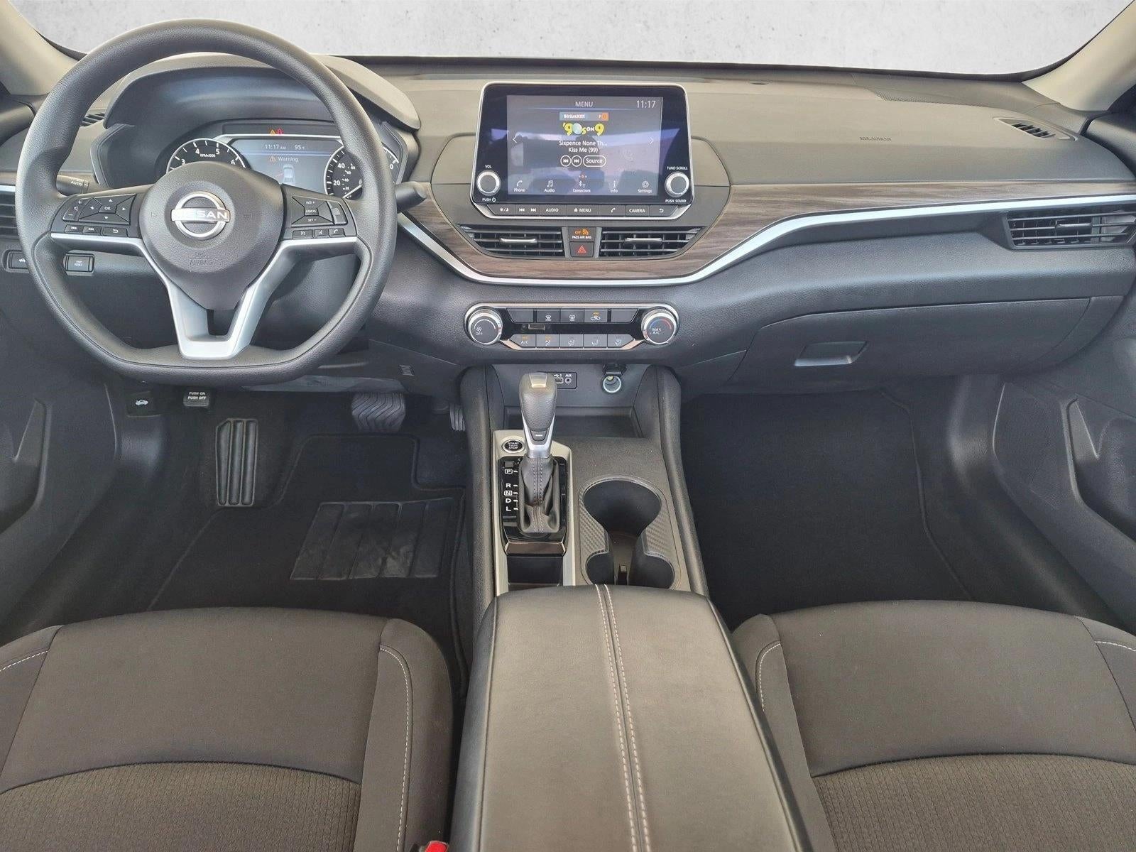 2025 Nissan Altima SV FWD