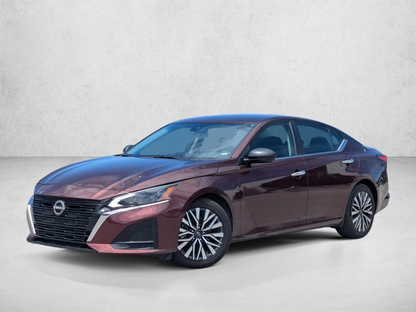 2024 Nissan Altima 2.5 SV Sedan