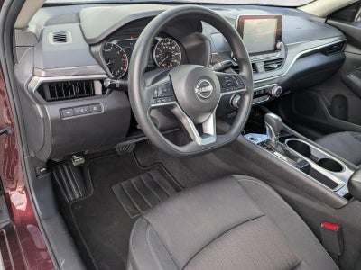 2024 Nissan Altima 2.5 SV Sedan