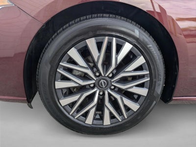 2024 Nissan Altima 2.5 SV Sedan