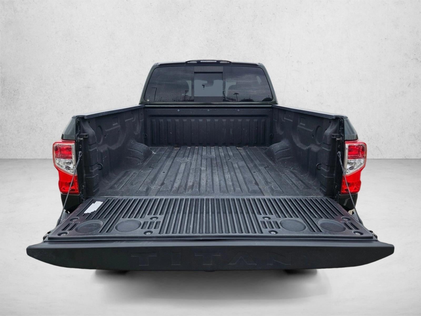 2019 Nissan Titan 4x4 Crew Cab PRO-4X
