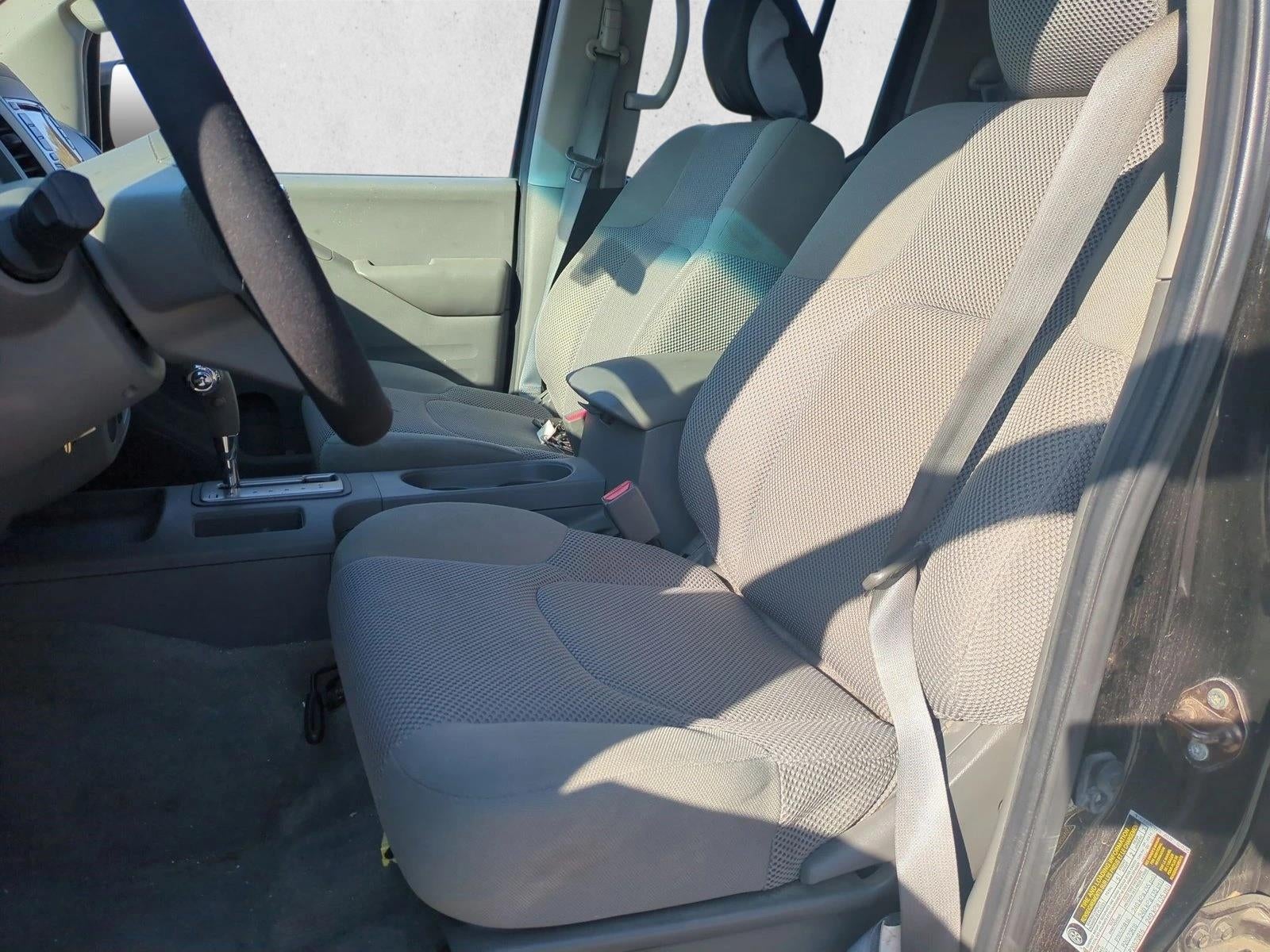 2016 Nissan Frontier 2WD Crew Cab SWB Auto SV