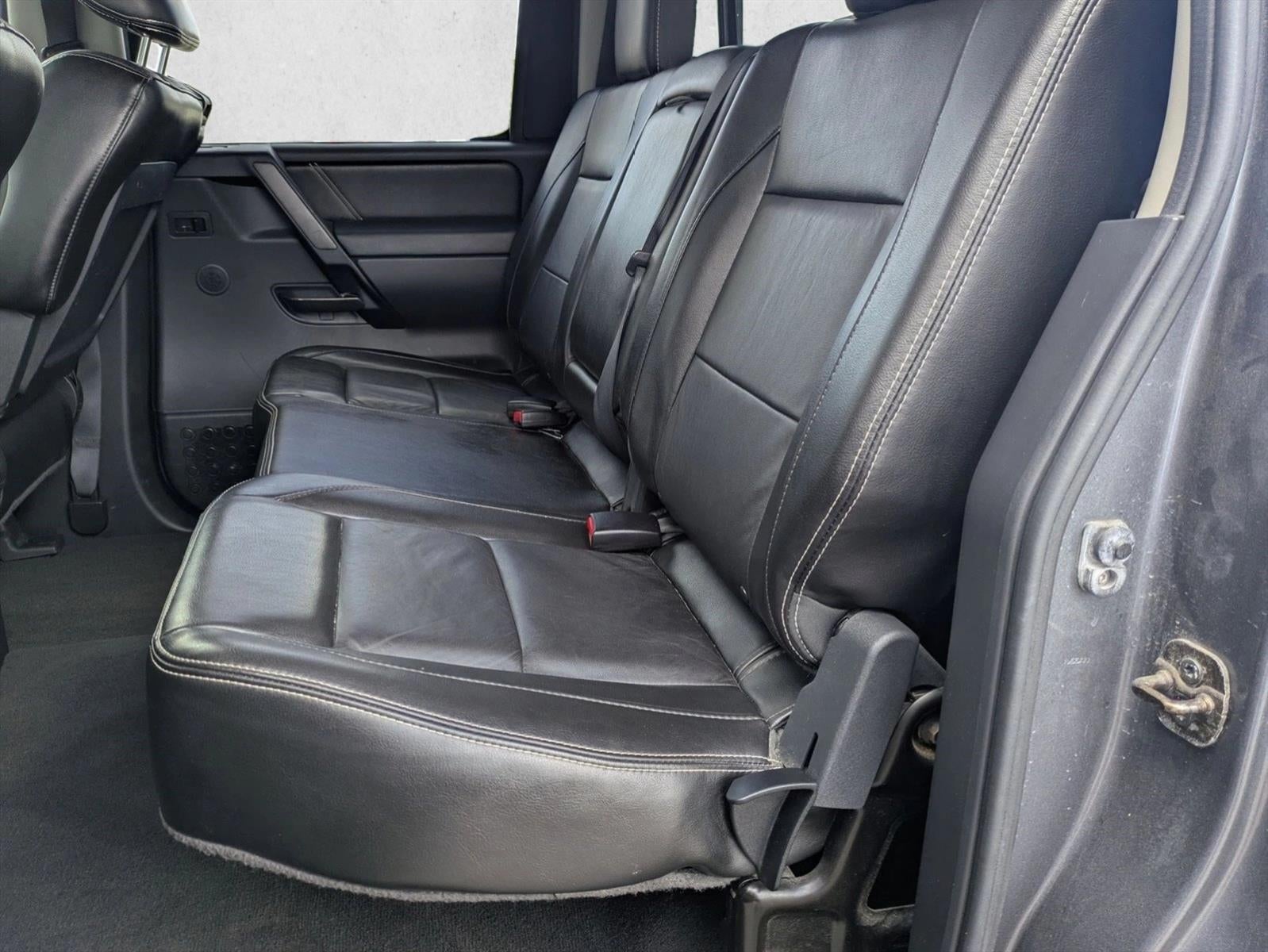 2014 Nissan Titan 4WD Crew Cab Short Bed PRO-4X