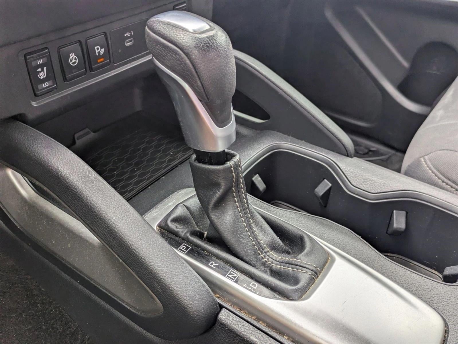 2022 Nissan Frontier Crew Cab 4x2 SV Auto