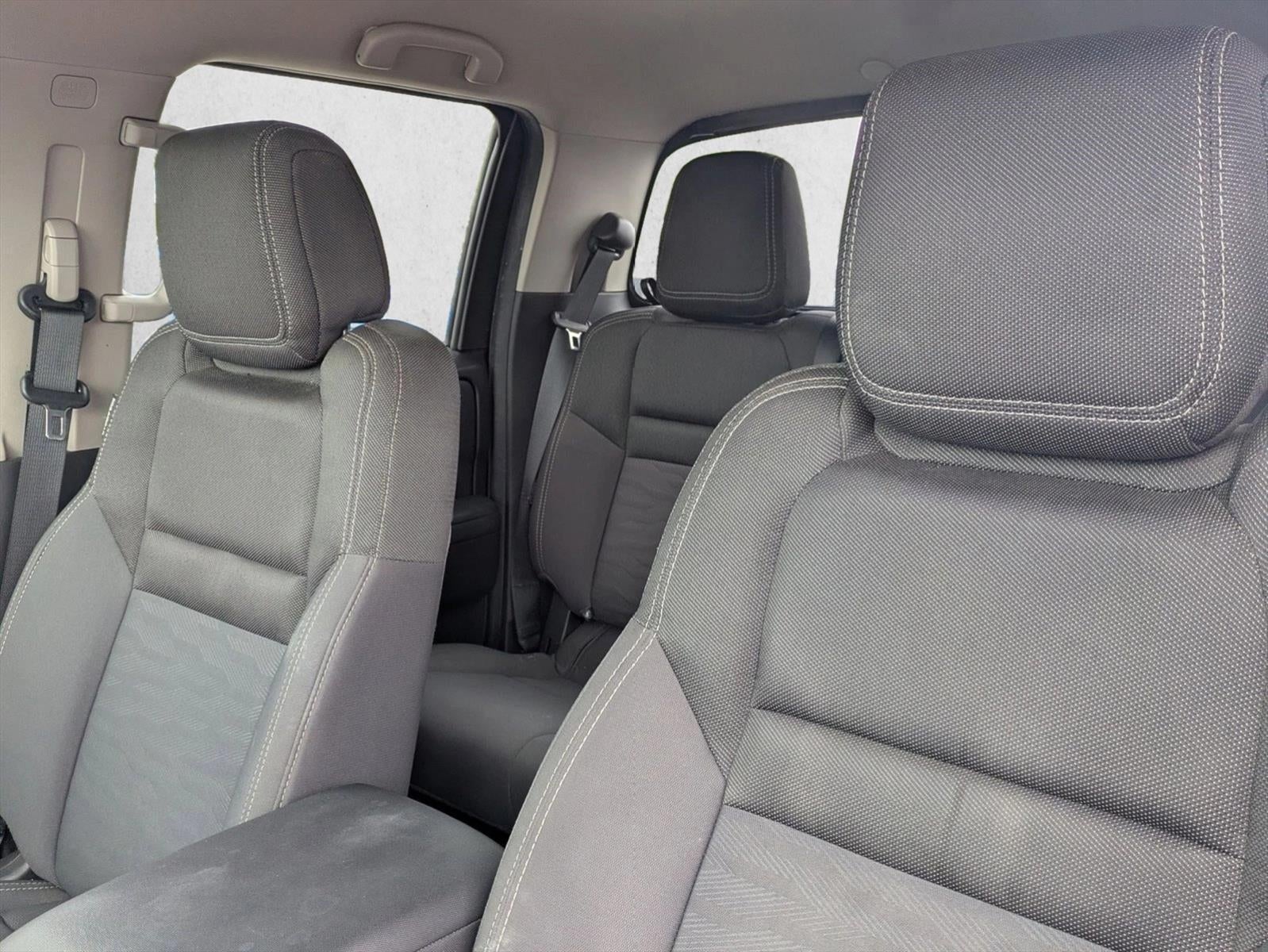 2022 Nissan Frontier Crew Cab 4x2 SV Auto