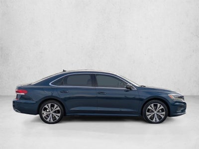 2022 Volkswagen Passat 2.0T SE Auto