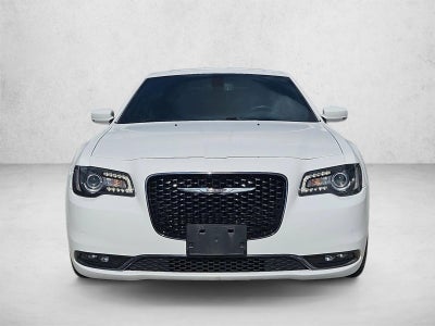 2018 Chrysler 300 300S RWD