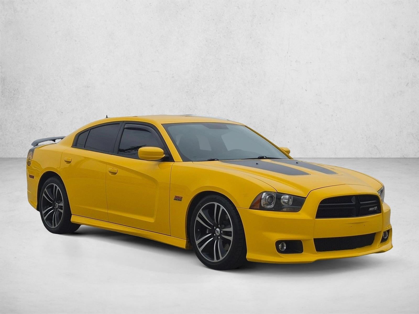 2012 Dodge Charger 4dr Sdn SRT8 Super Bee RWD