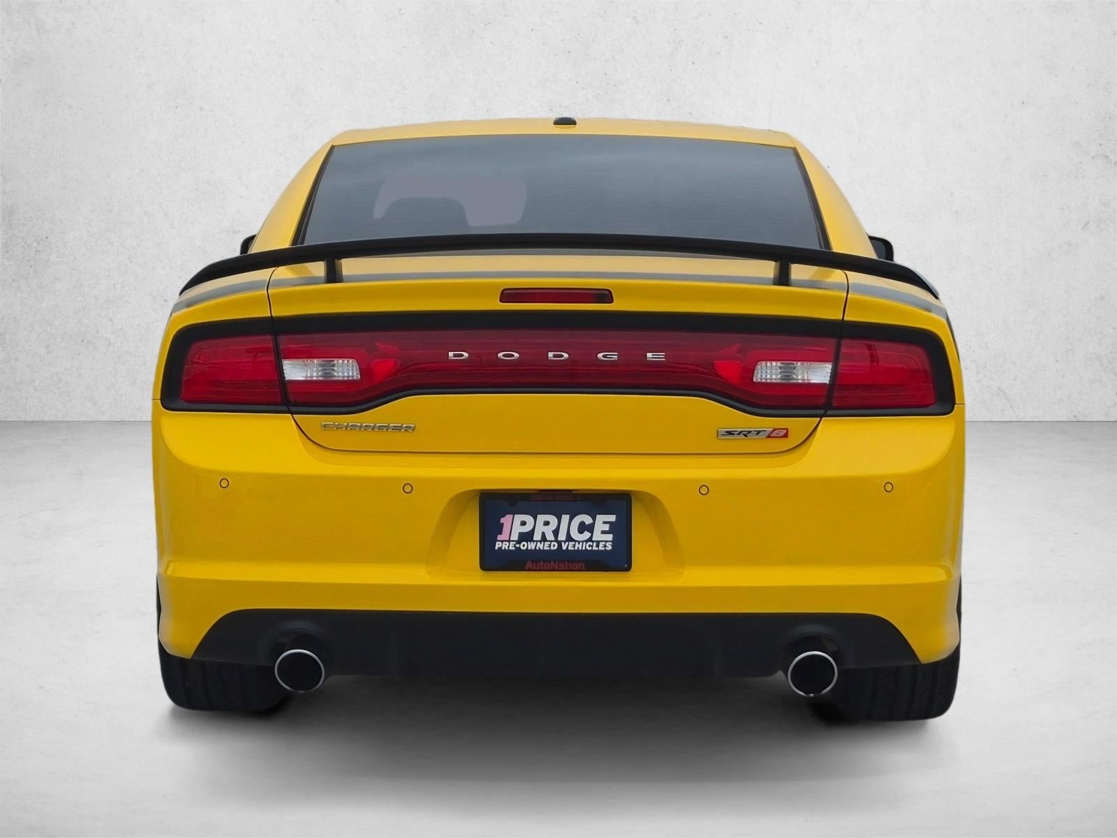 2012 Dodge Charger 4dr Sdn SRT8 Super Bee RWD