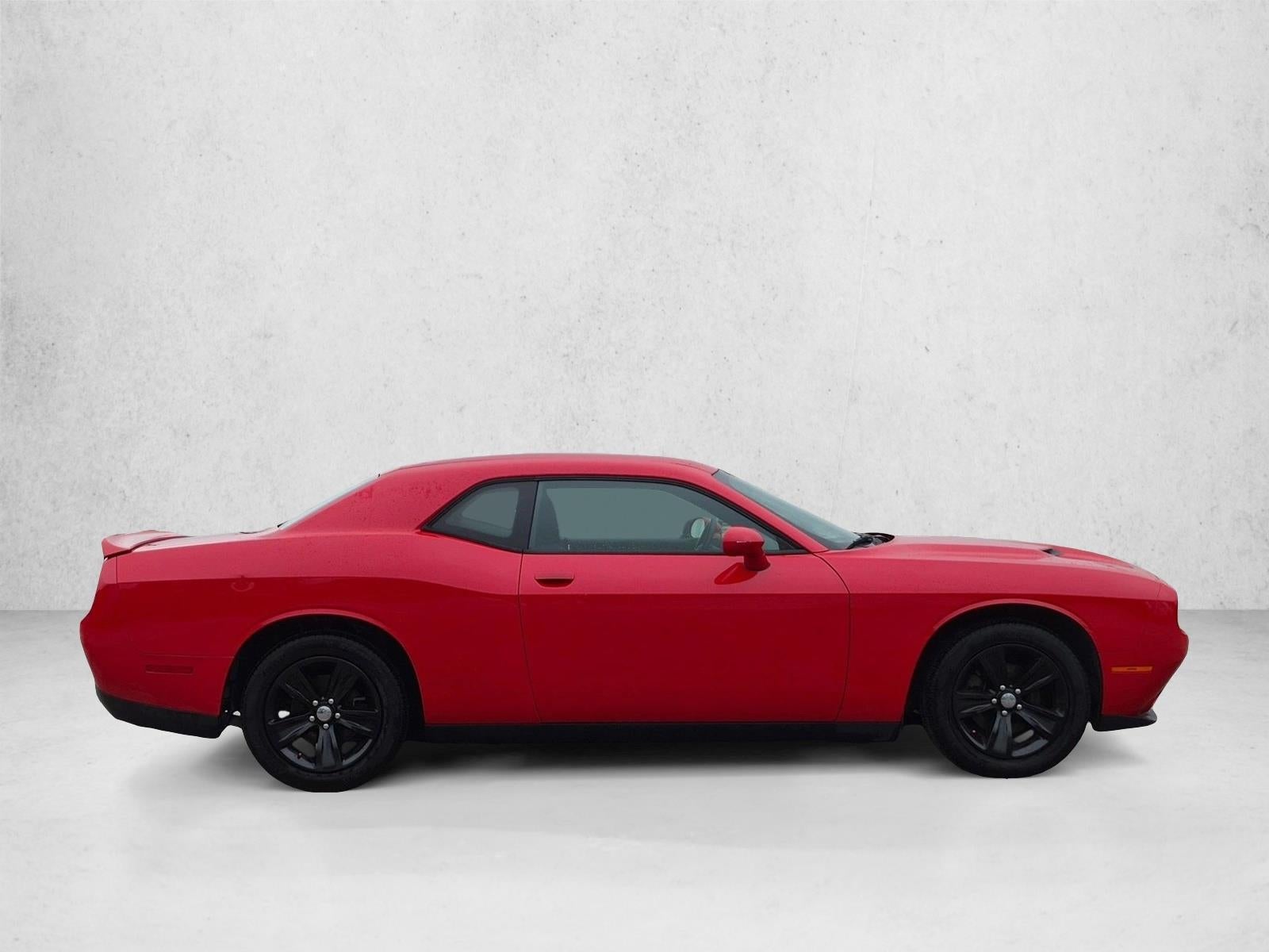 2019 Dodge Challenger SXT RWD