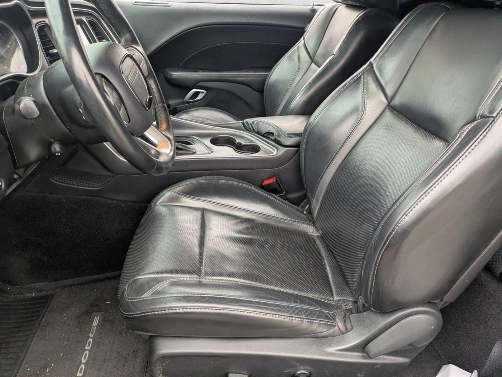 2016 Dodge Challenger 2dr Cpe SXT Plus