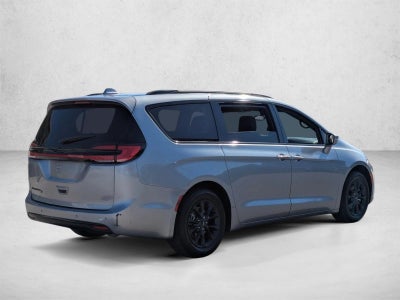 2021 Chrysler Pacifica Touring L FWD