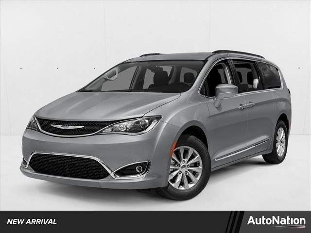 2018 Chrysler Pacifica Limited FWD