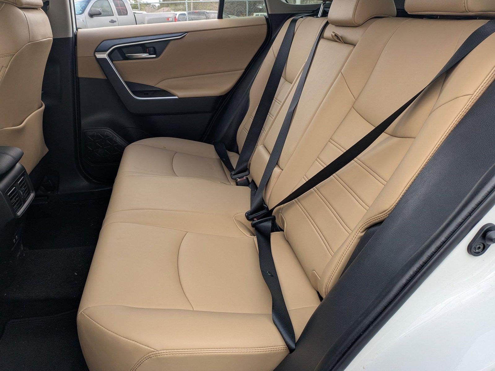 2019 Toyota RAV4 XLE Premium FWD (Natl)