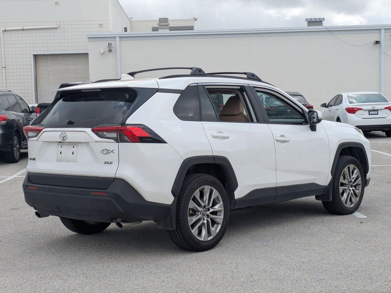 2019 Toyota RAV4 XLE Premium FWD (Natl)