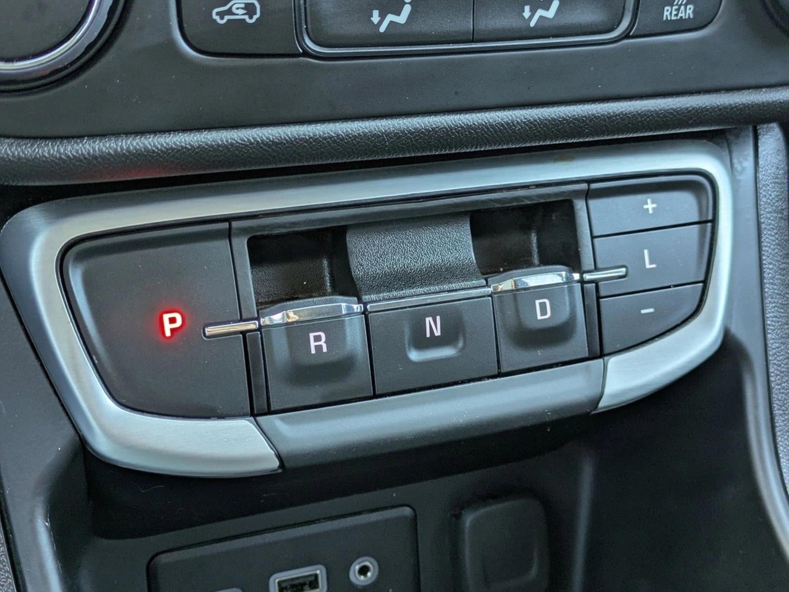 2024 GMC Terrain FWD 4dr SLE