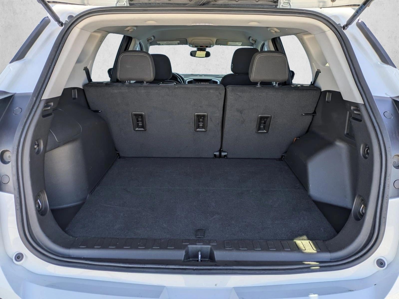 2024 GMC Terrain FWD 4dr SLE