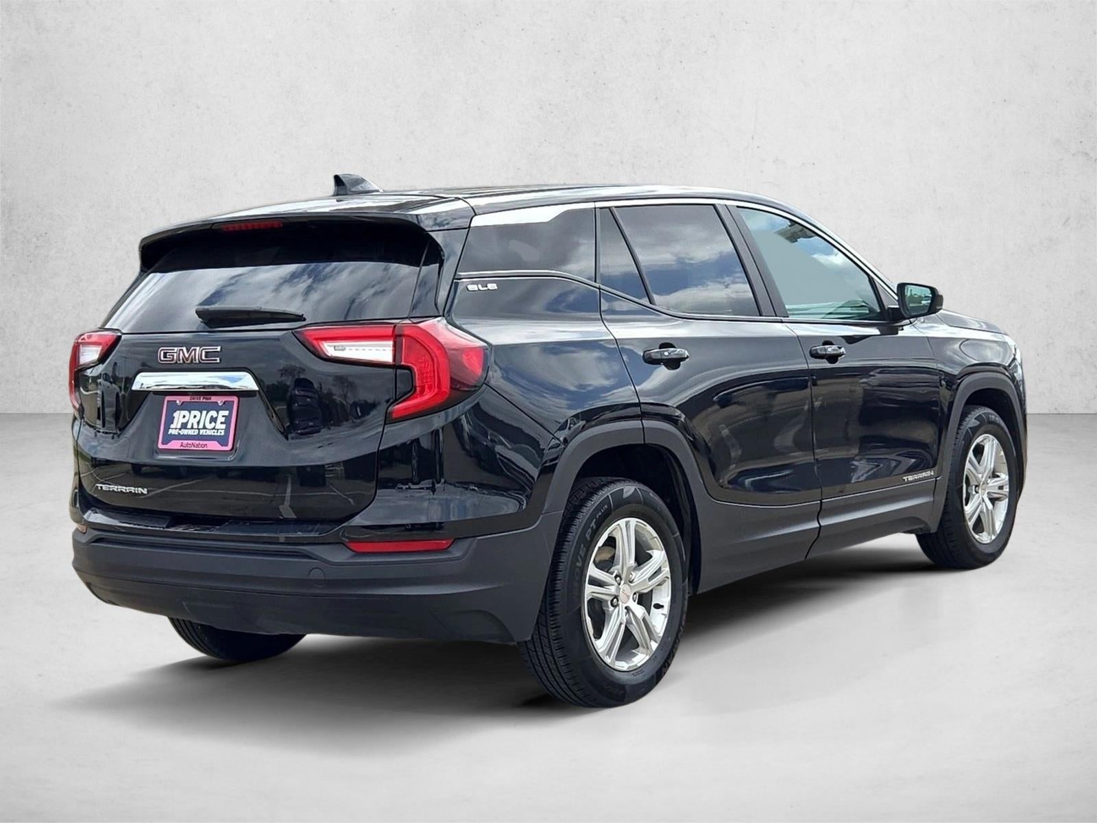 2024 GMC Terrain FWD 4dr SLE