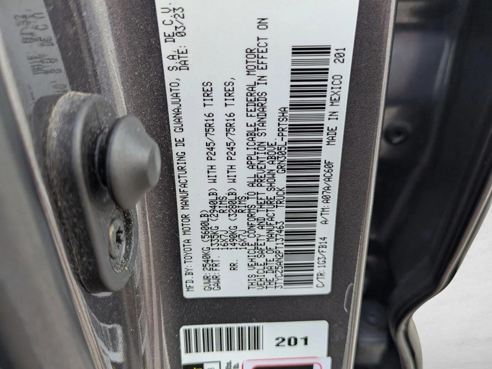 2023 Toyota Tacoma 4WD 4WD SR Double Cab 5' Bed V6 AT (GS)