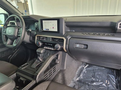2024 Toyota Tacoma 2WD 2WD SR Double Cab 5' Bed AT (Natl)