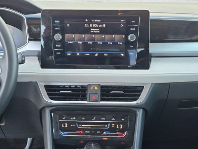 2025 Volkswagen Taos SE FWD