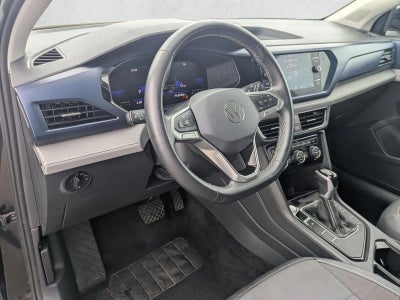 2024 Volkswagen Taos SE FWD